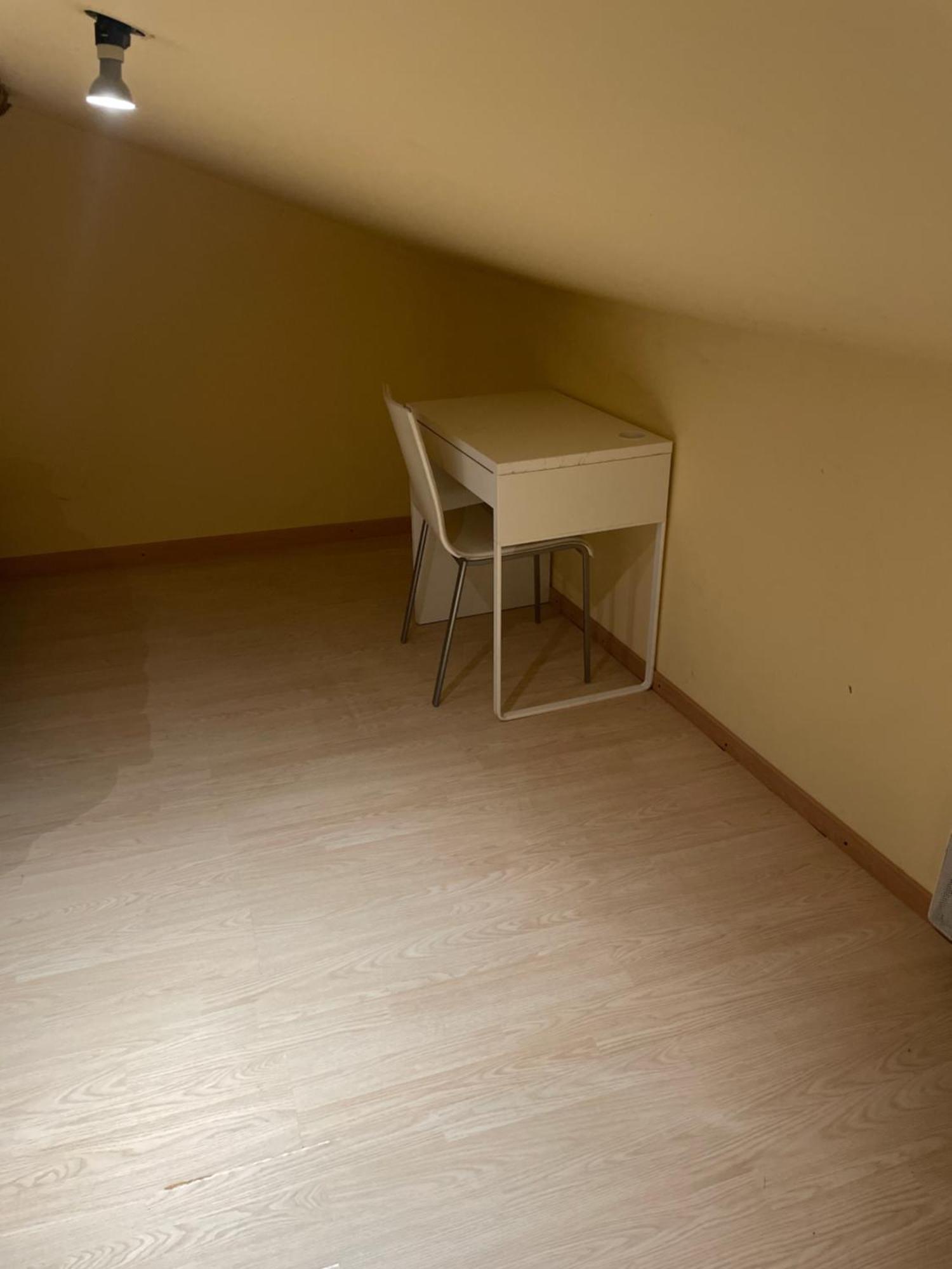 Simple Proche Aeroport Homestay *