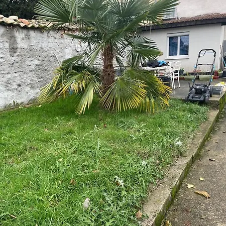 Chambre Simple Proche Aeroport Pusignan Exterior photo